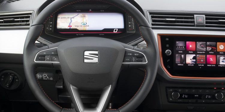 SEAT Arona recebe digital cockpit! 18