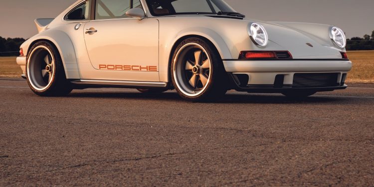 Singer leva Porsche 911 DLS a Pebble Beach! 48