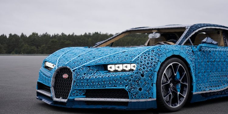 Este Bugatti Chiron em LEGO com tamanho real é o sonho de qualquer criança! 14