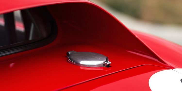 Ferrari 250 GTO volta a bater recorde em leilão ao ser vendido por 41,2 milhões de Euros! 53