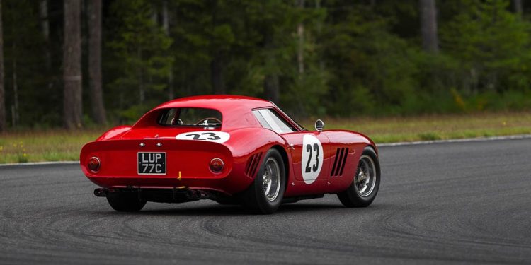 Ferrari 250 GTO volta a bater recorde em leilão ao ser vendido por 41,2 milhões de Euros! 45