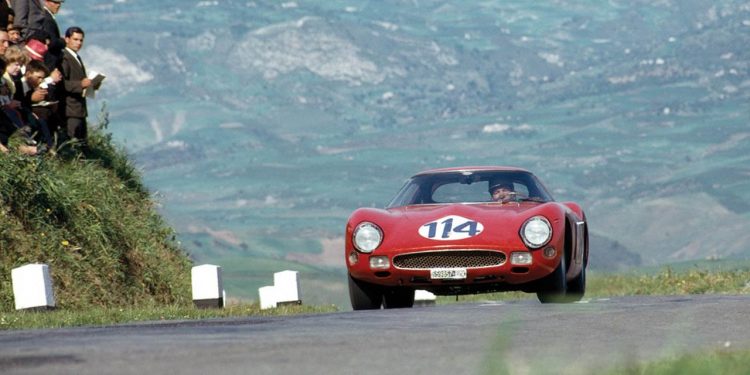 Ferrari 250 GTO volta a bater recorde em leilão ao ser vendido por 41,2 milhões de Euros! 24