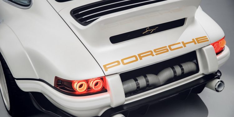 Singer leva Porsche 911 DLS a Pebble Beach! 44