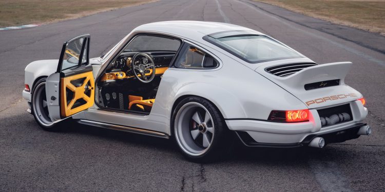 Singer leva Porsche 911 DLS a Pebble Beach! 66