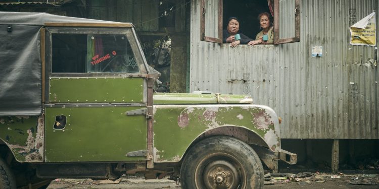 Esta pequena Vila do Himalaias tem uma frota de Land Rover Defender! 20 Esta pequena Vila do Himalaias tem uma frota de Land Rover Defender! 20