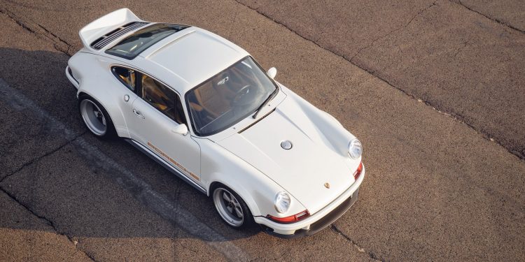 Singer leva Porsche 911 DLS a Pebble Beach! 68