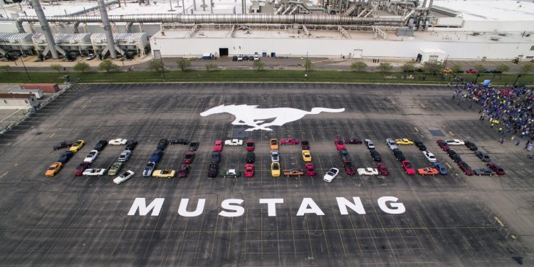 Já foram produzidos 10 milhões de Ford Mustang! 33