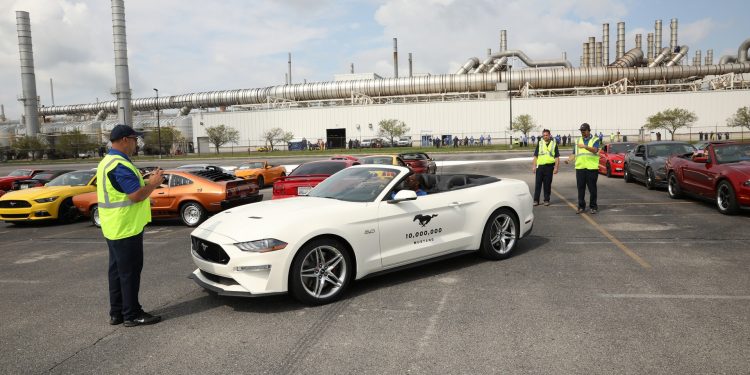 Já foram produzidos 10 milhões de Ford Mustang! 43