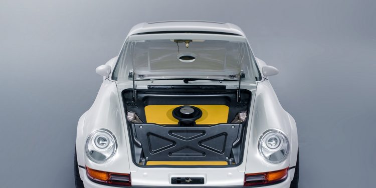 Singer leva Porsche 911 DLS a Pebble Beach! 63