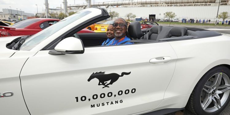 Já foram produzidos 10 milhões de Ford Mustang! 39