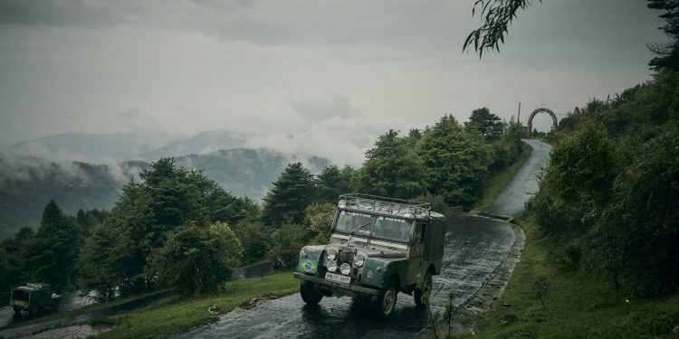 Esta pequena Vila do Himalaias tem uma frota de Land Rover Defender! 33 Esta pequena Vila do Himalaias tem uma frota de Land Rover Defender! 33