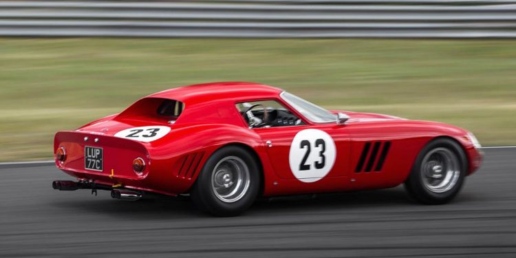 Ferrari 250 GTO volta a bater recorde em leilão ao ser vendido por 41,2 milhões de Euros! 23