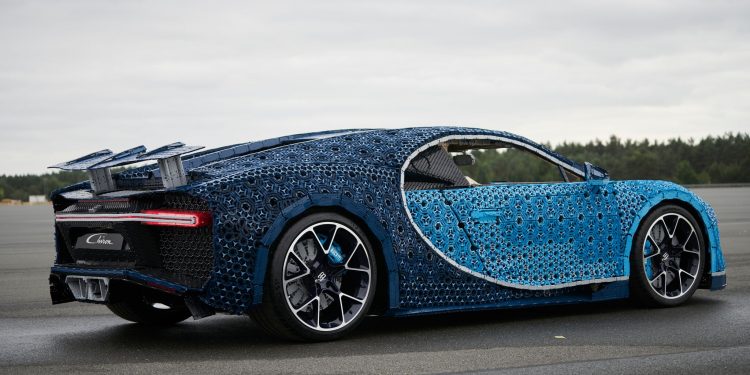 Este Bugatti Chiron em LEGO com tamanho real é o sonho de qualquer criança! 21