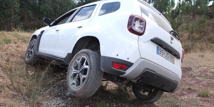 Dacia Duster 1.5 dCi 4X4: A excelência pode ser acessível! 57