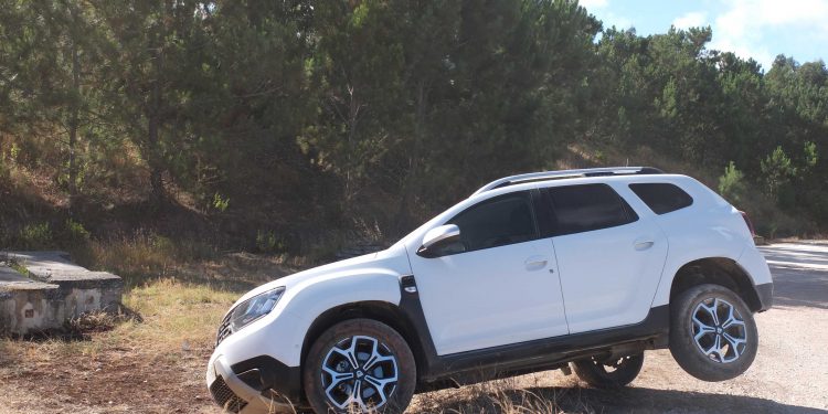 Dacia Duster 1.5 dCi 4X4: A excelência pode ser acessível! 48