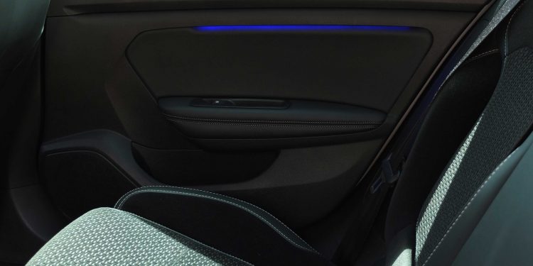 Renault Mégane Grand Coupe Executive 1.2 tCe: Elegância inovadora! 41