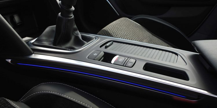 Renault Mégane Grand Coupe Executive 1.2 tCe: Elegância inovadora! 54