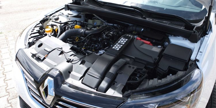 Renault Mégane Grand Coupe Executive 1.2 tCe: Elegância inovadora! 56