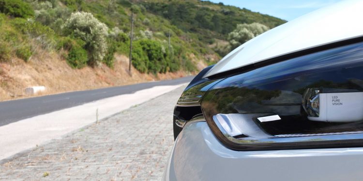 Renault Mégane Grand Coupe Executive 1.2 tCe: Elegância inovadora! 30