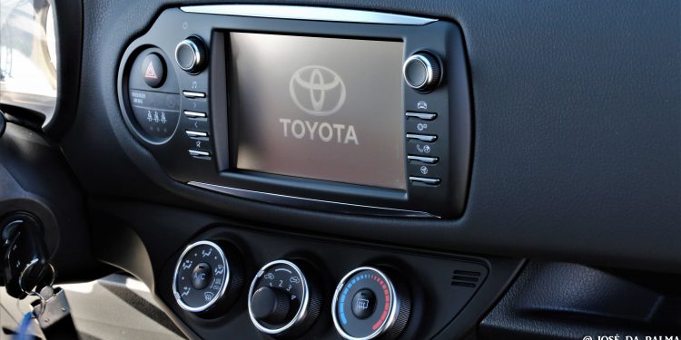 Toyota Yaris 1.5 GSPORT: Introdução GRMN! 42