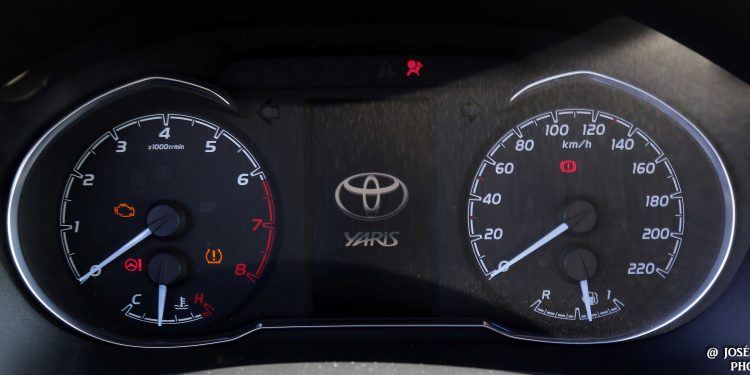 Toyota Yaris 1.5 GSPORT: Introdução GRMN! 40