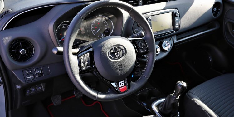Toyota Yaris 1.5 GSPORT: Introdução GRMN! 29