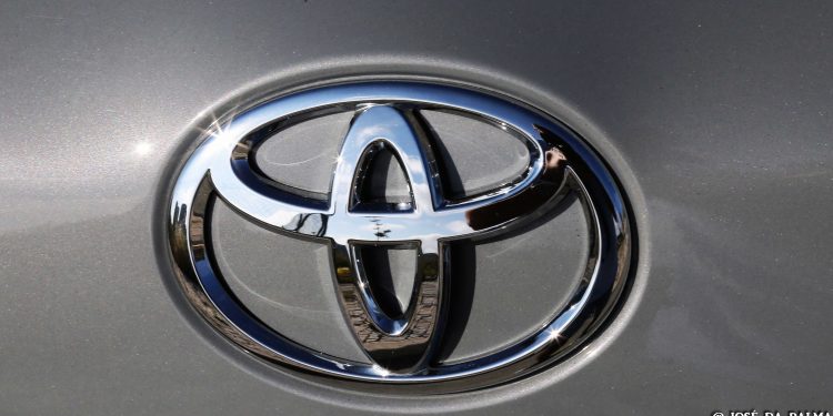 Toyota Yaris 1.5 GSPORT: Introdução GRMN! 57