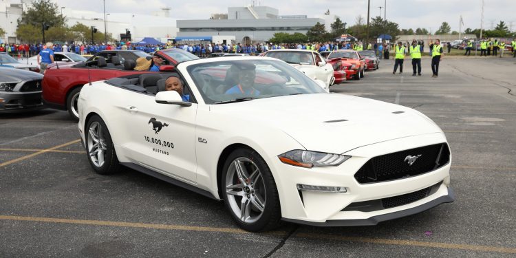 Já foram produzidos 10 milhões de Ford Mustang! 25