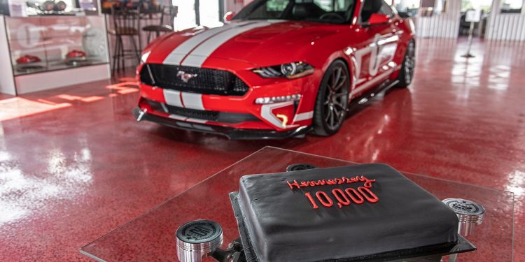 Hennessey celebra o automóvel 10.000 com um Ford Mustang de 800cv! 29