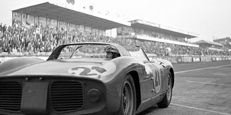 Ferrari 275 P de 1963 que ganhou Le Mans vai a leilão! 24