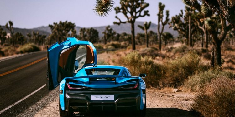 Rimac Concept Two tem 1888cv e recebe novas cores! 14
