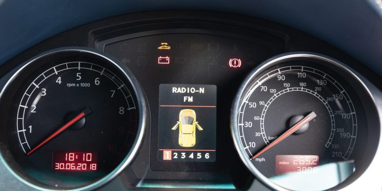 Lamborghini Gallardo de Rod Stewart vai a leilão! 17