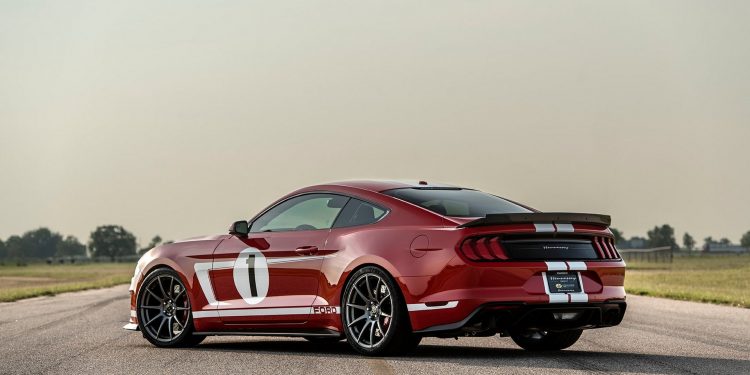 Hennessey celebra o automóvel 10.000 com um Ford Mustang de 800cv! 18