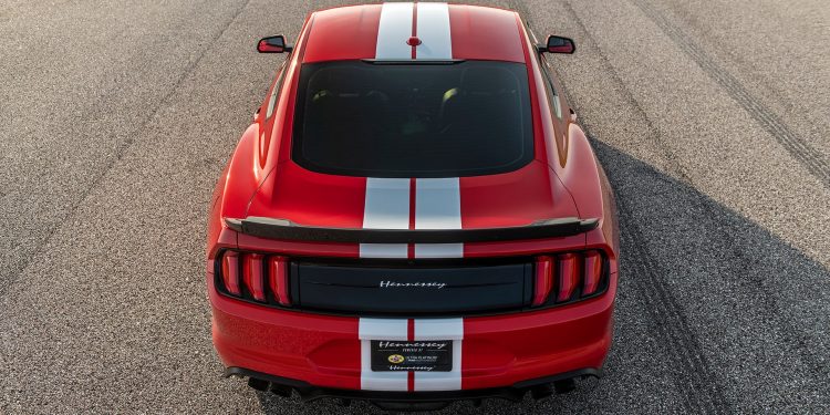 Hennessey celebra o automóvel 10.000 com um Ford Mustang de 800cv! 17