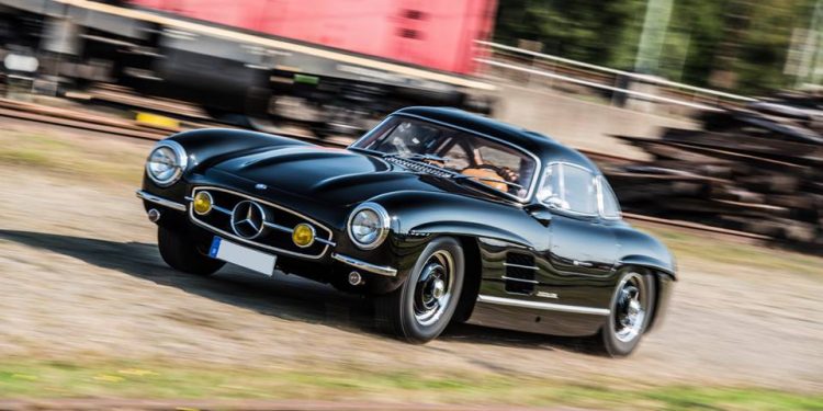 Mercedes SL 300 Gullwing roubado do Hotel de Nurburgring! 14