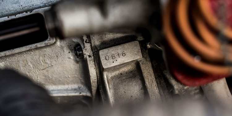 Ferrari 275 P de 1963 que ganhou Le Mans vai a leilão! 17