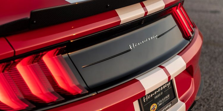 Hennessey celebra o automóvel 10.000 com um Ford Mustang de 800cv! 15