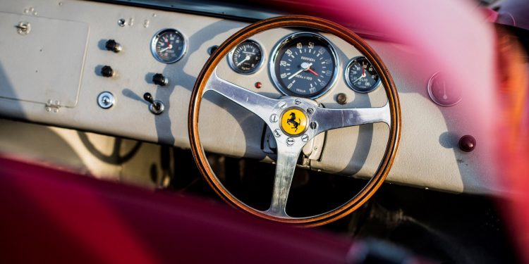 Ferrari 275 P de 1963 que ganhou Le Mans vai a leilão! 13