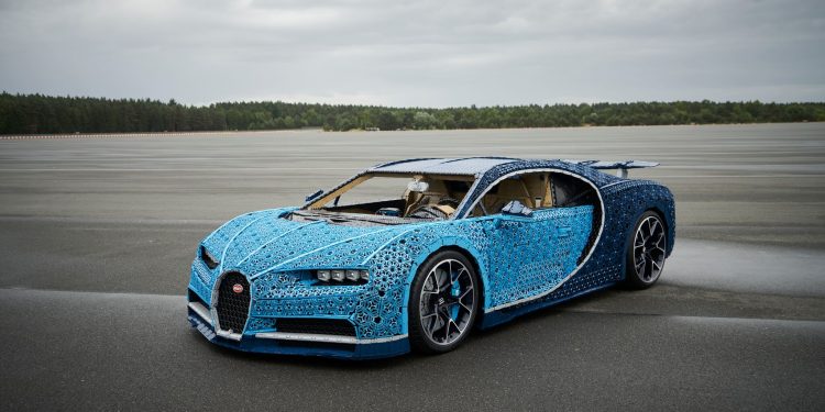 Este Bugatti Chiron em LEGO com tamanho real é o sonho de qualquer criança! 13