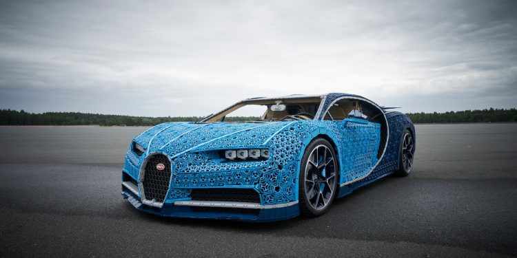 Este Bugatti Chiron em LEGO com tamanho real é o sonho de qualquer criança! 39