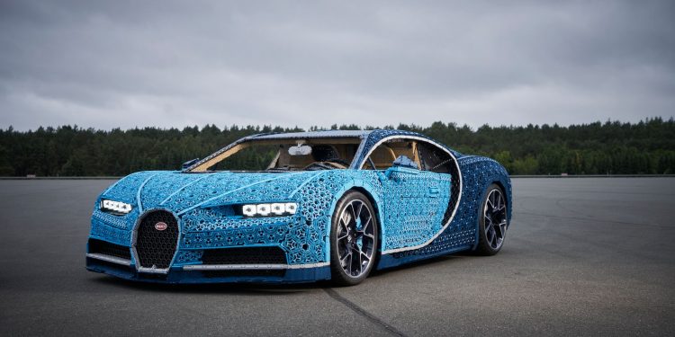 Este Bugatti Chiron em LEGO com tamanho real é o sonho de qualquer criança! 40