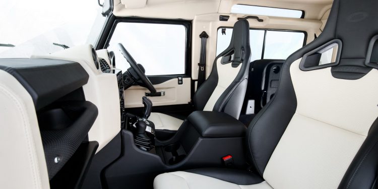 Novo Land Rover Defender chega com novas versões e várias novidades! 18