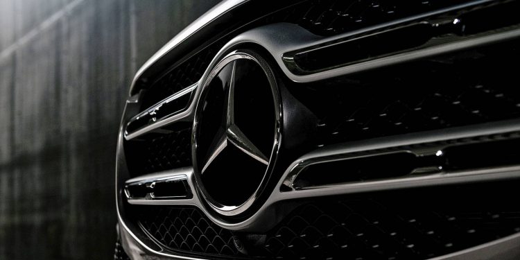 Mercedes GLE revelado com novo design e mais tecnologia! 16