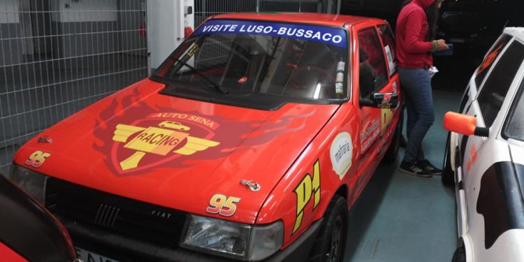 Marcelo Design: O local ideal para se decorar um automóvel de corrida, e não só! 23