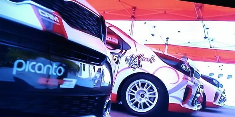 Marcelo Design: O local ideal para se decorar um automóvel de corrida, e não só! 18