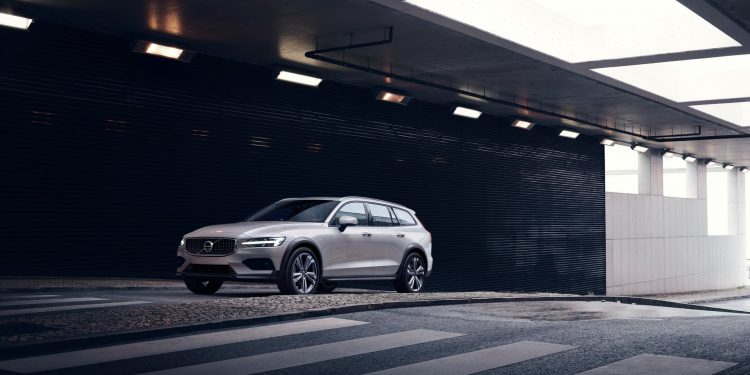 Esta é a nova Volvo V60 Cross Country! 41