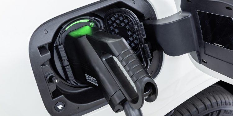 Depois do EQC aguardam-se mais 9 automóveis eléctricos na gama Mercedes! 22
