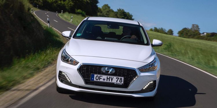 Hyundai i30 e i30 SW recebem novos diesel e actualizações no design em 2019! 39