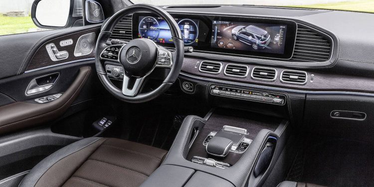Mercedes GLE revelado com novo design e mais tecnologia! 25