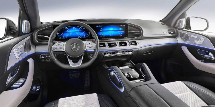 Mercedes GLE revelado com novo design e mais tecnologia! 26